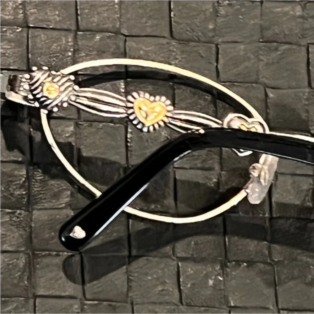 Brighton authentic signature